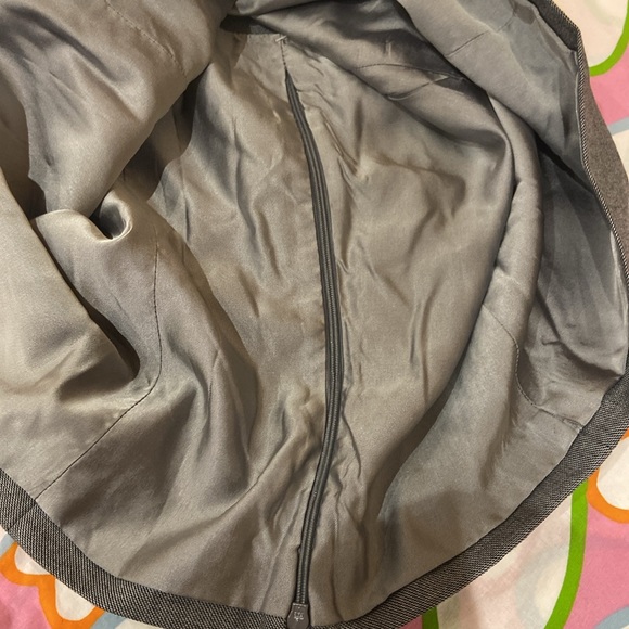 TAHARI | Size 12 | grey top - Picture 9 of 10